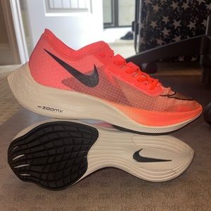 NIKE VAPORFLY NEXT% (Bright Mango) Size 7.5